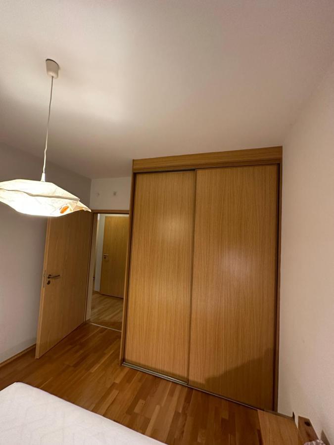 Central Apartment With Balcony Budapeste Exterior foto