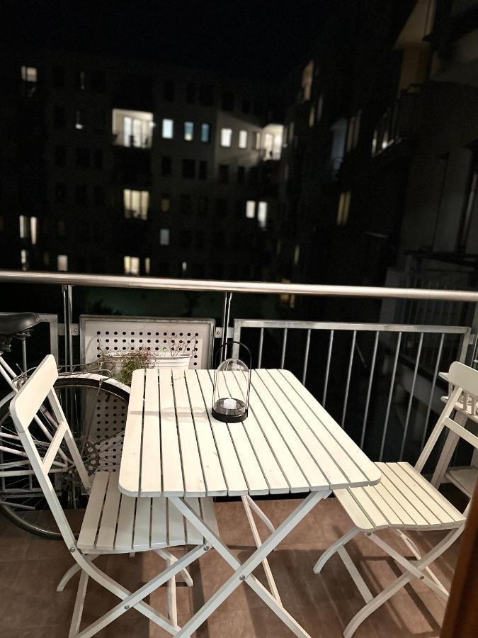 Central Apartment With Balcony Budapeste Exterior foto