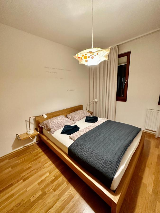 Central Apartment With Balcony Budapeste Exterior foto