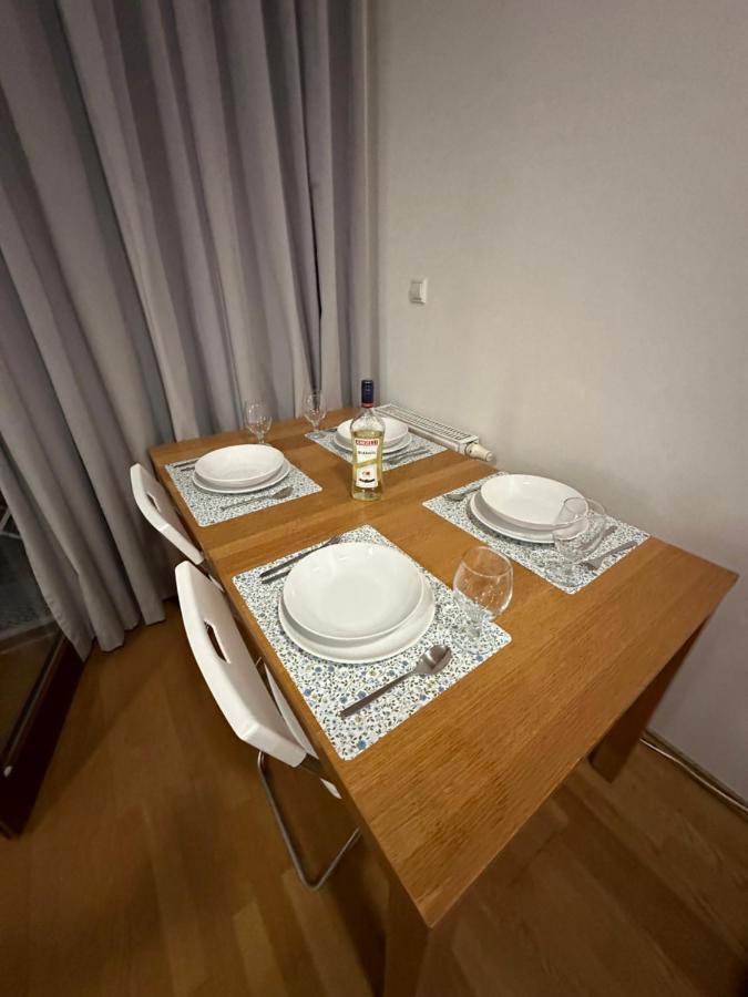 Central Apartment With Balcony Budapeste Exterior foto