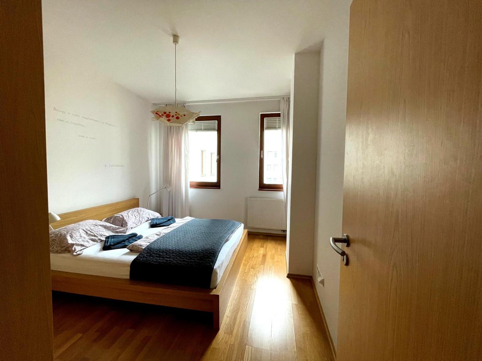 Central Apartment With Balcony Budapeste Exterior foto